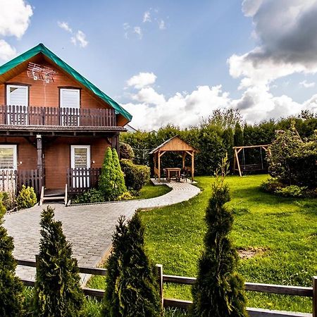 Domki U Strazaka Obiekt Caloroczny Solina  Exteriér fotografie